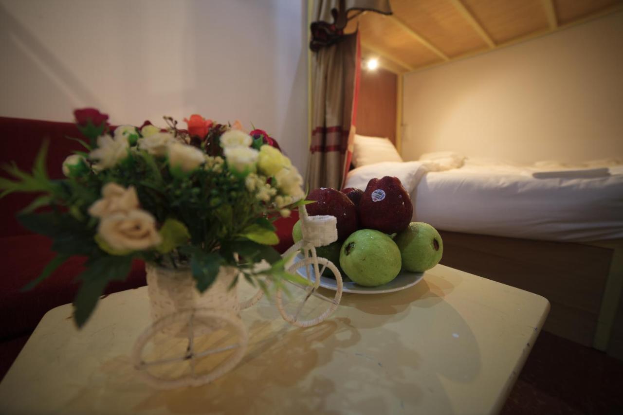 הואה Ngoc Tung Mini Hotel מראה חיצוני תמונה