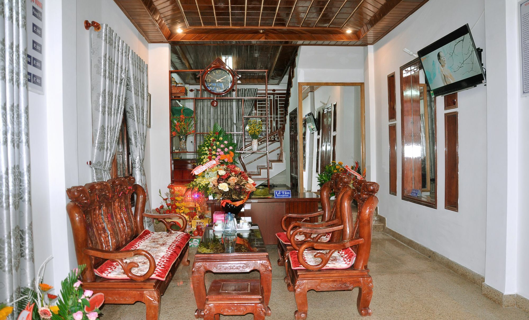 הואה Ngoc Tung Mini Hotel מראה חיצוני תמונה